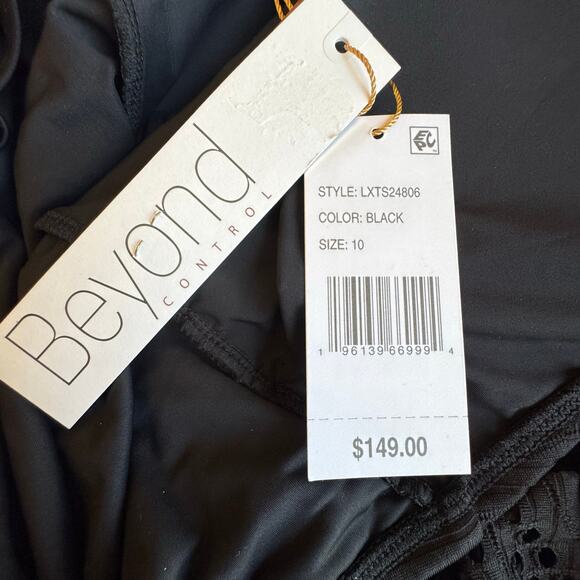 Beyond Control NWT Women's Size 10 Swim Dress Black Tropical Detail Ruched Side - Picture 7 of 9